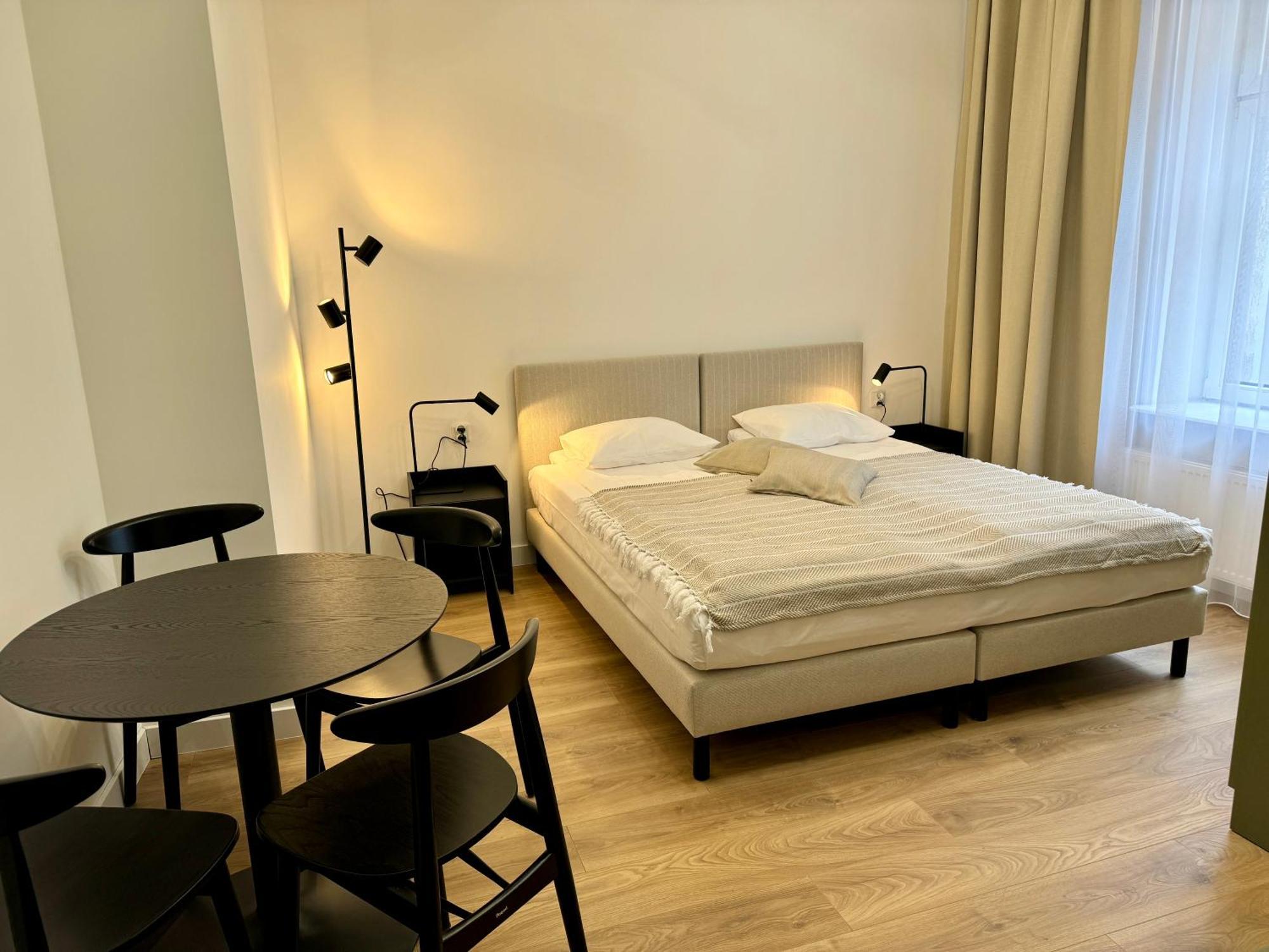 Przystanek Katowice Mariacka 7 Apartment ภายนอก รูปภาพ